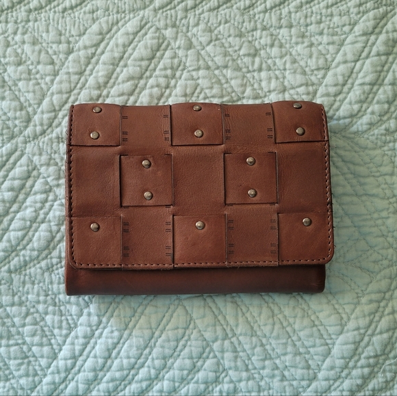 Passport to India Handbags - Leather passport holder & wallet